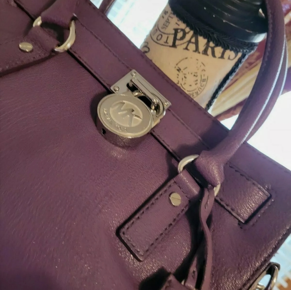 Michael kors satchel